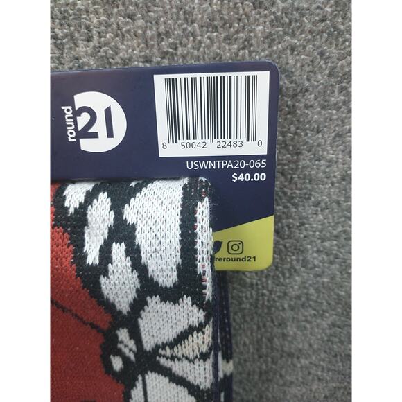 Round21 USWNT Our Time Double-Sided Soccer Scarf USA Women’s - Picture 6 of 8